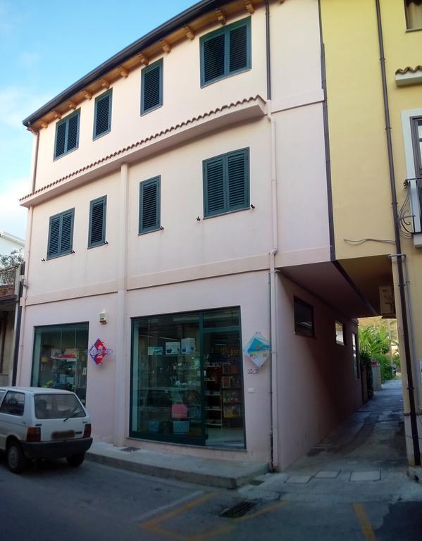 Appartamenti Vacanze Mareemare Capo d'Orlando Exterior photo